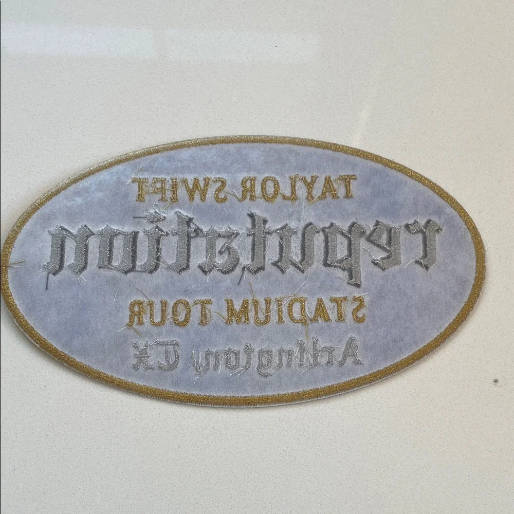 Taylor Swift Reputation Stadium Tour Patch - Picture 2 of 2